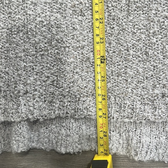 Willow and Clay  grey and white Marled Knit Sweater size large - Picture 7 of 7